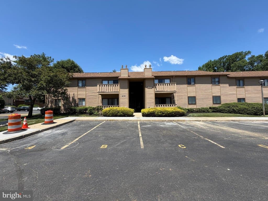 716 Woodhollow Dr