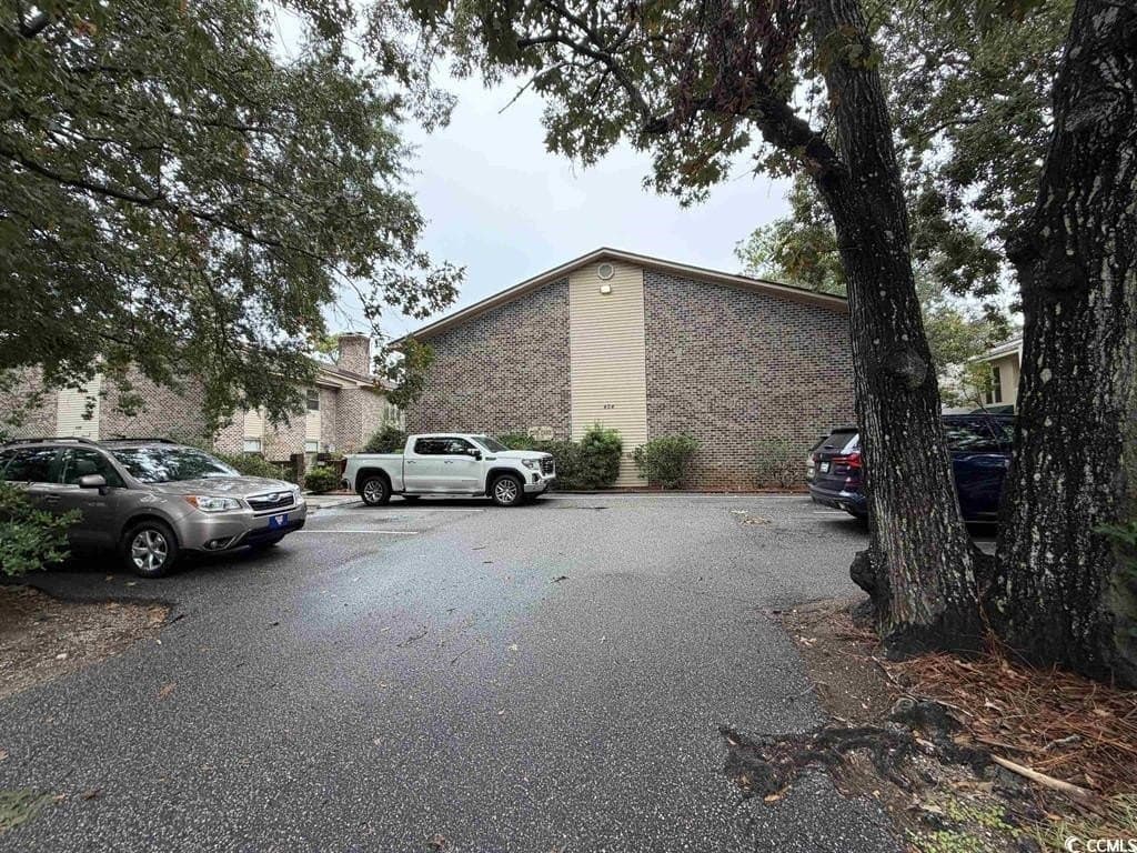 404 75th Ave N Apt C