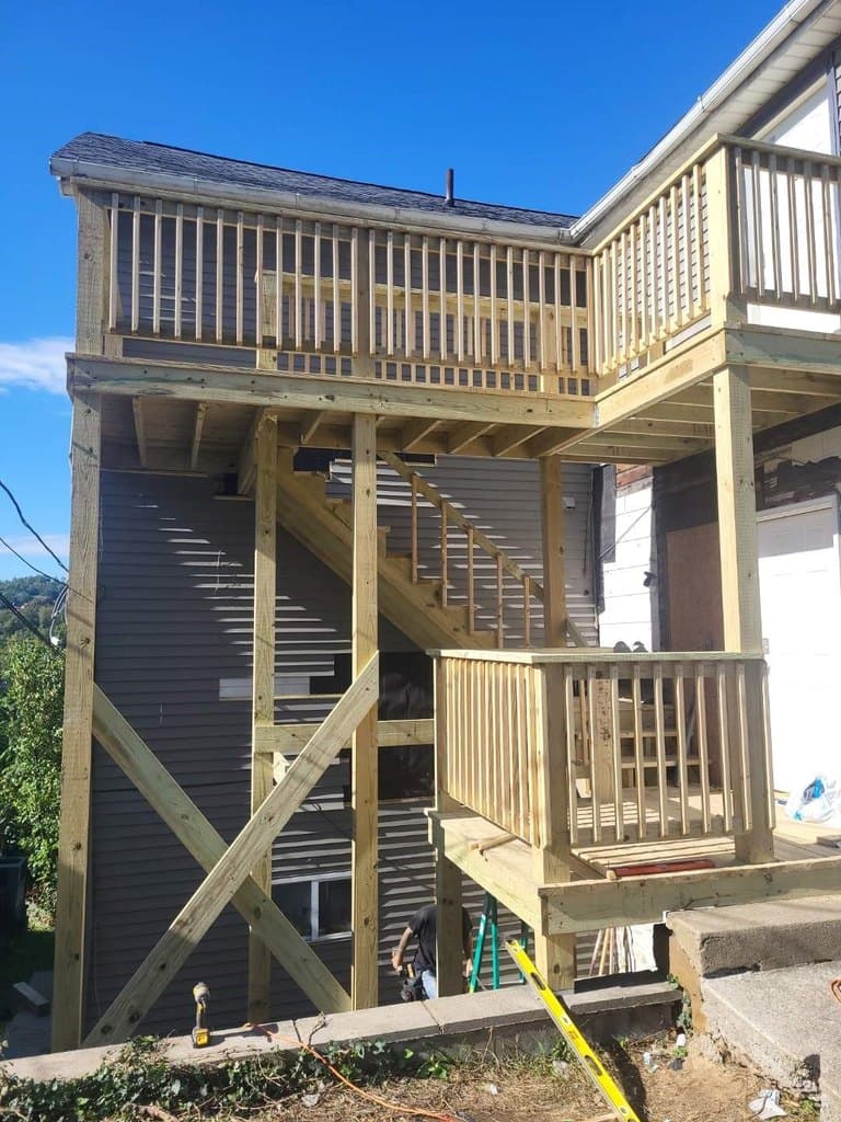 413 McLane Ave Apt 1