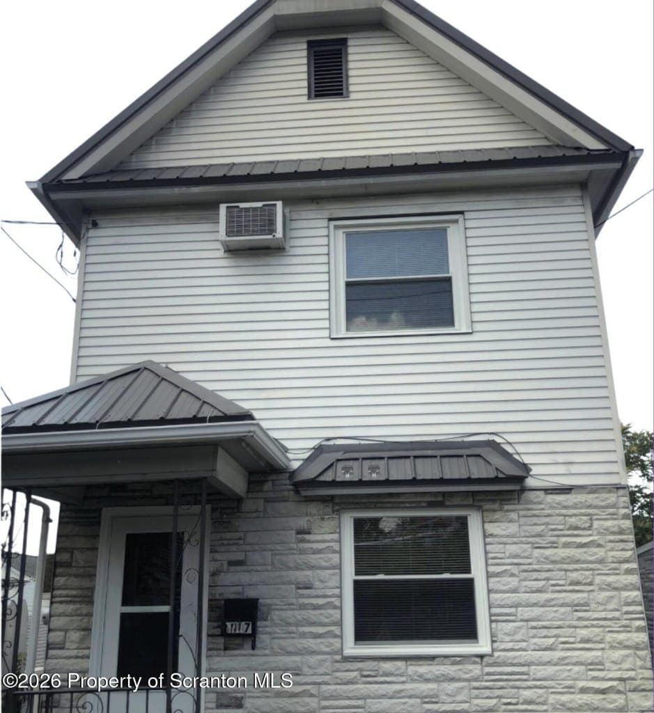707 Prospect Ave Unit Rear