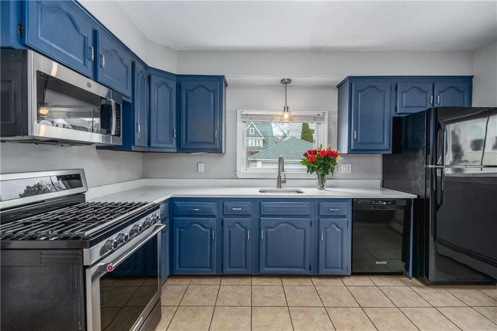 41 Berwick Ln