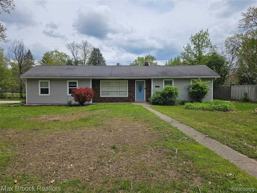 3221 Union Lake Rd