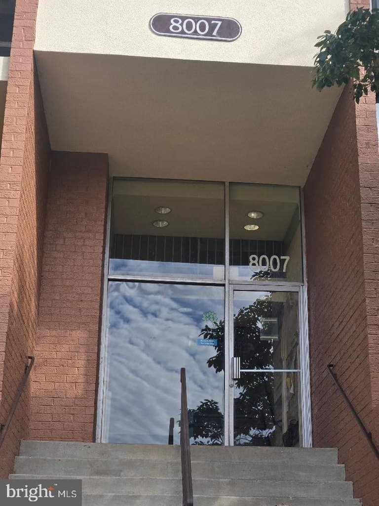 8007 Mandan Rd Apt T2