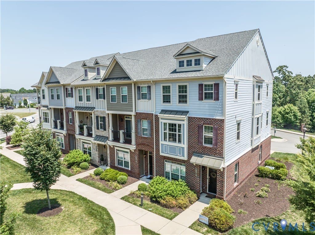 10918 Parkshire Ln