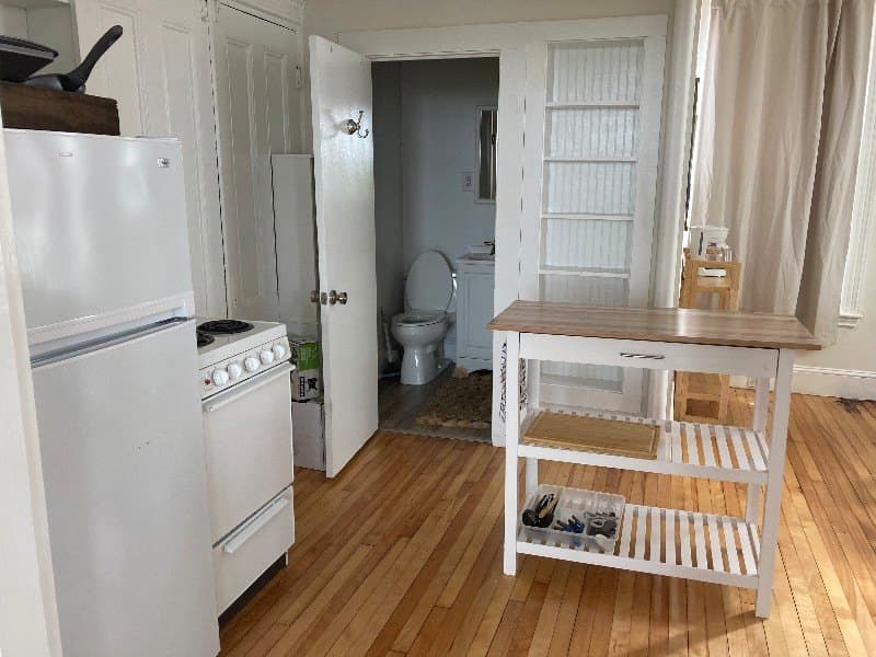 19 Crescent St Apt 1
