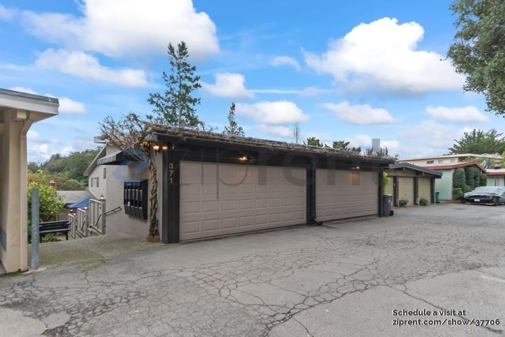 371 Somerset Rd Apt A