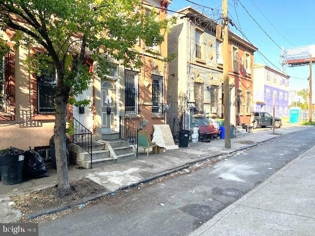 211 Birch St