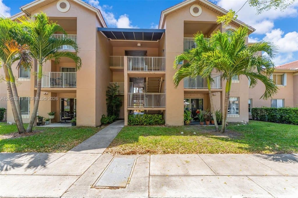10630 SW 157th Ct Apt 106