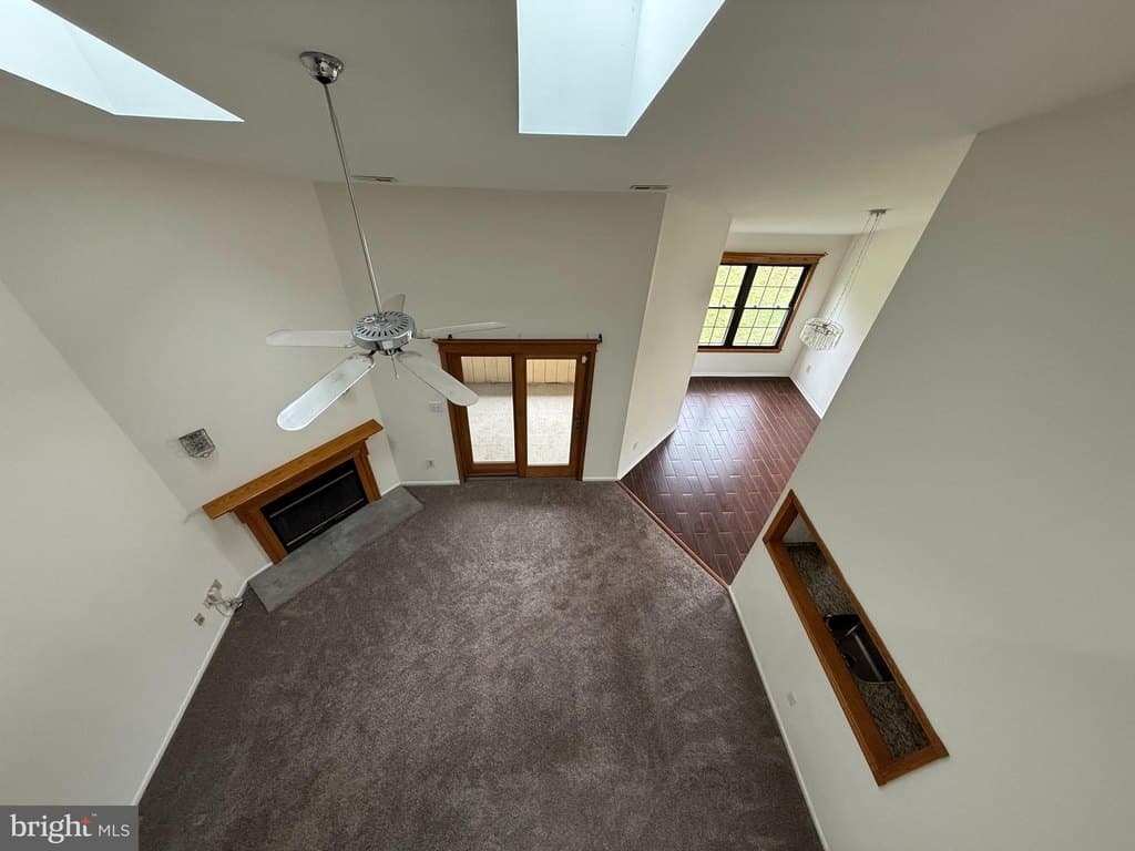 339 Georgia Ct