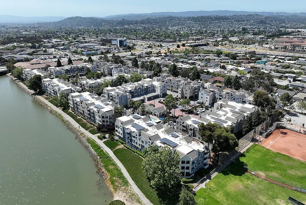 Lakeshore Landing