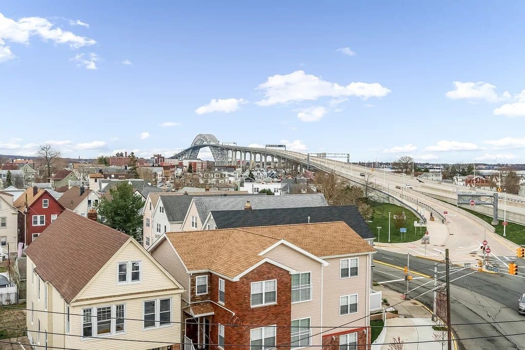 The Pointe Bayonne