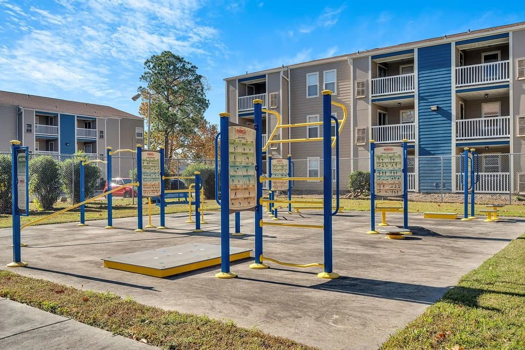 Sunlake Apartments