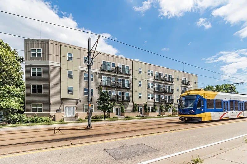 Vantage Flats Apartments