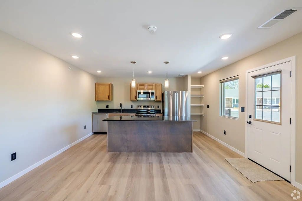 Woodland Hills Townhomes Comfortable & Convenient Living in Sioux City!