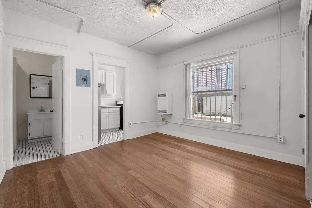 916 Georgia St