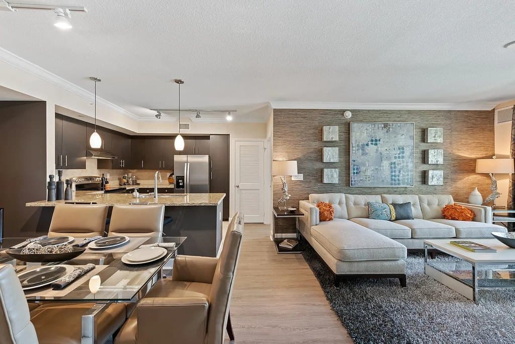 Residences at Lakehouse