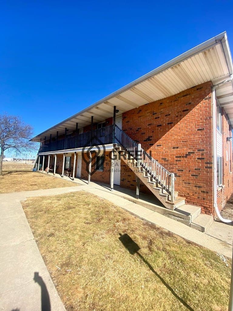 2755 Cooper Dr.