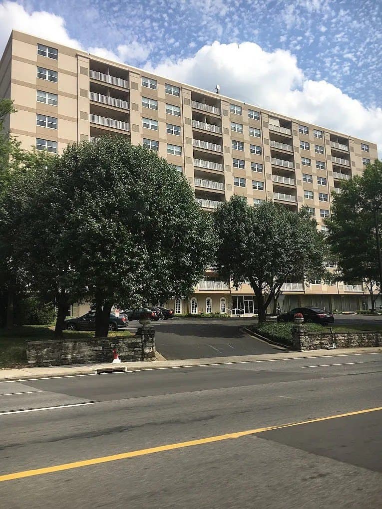 Continental Condos by Charlotte Management