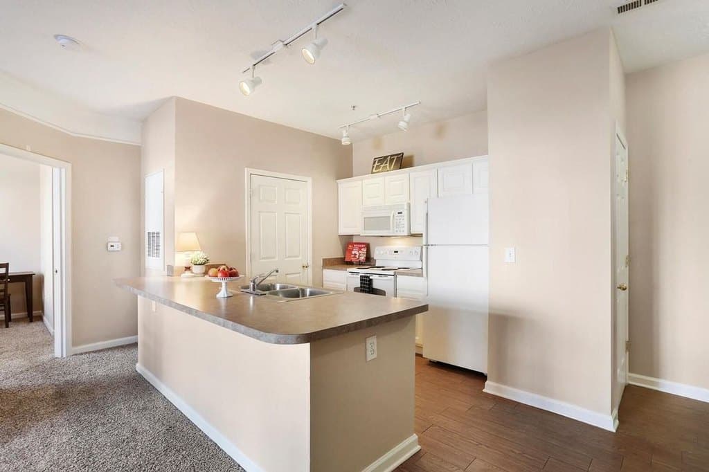Capstone Quarters