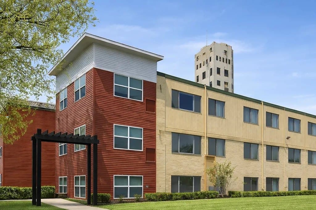The Denn Apartments