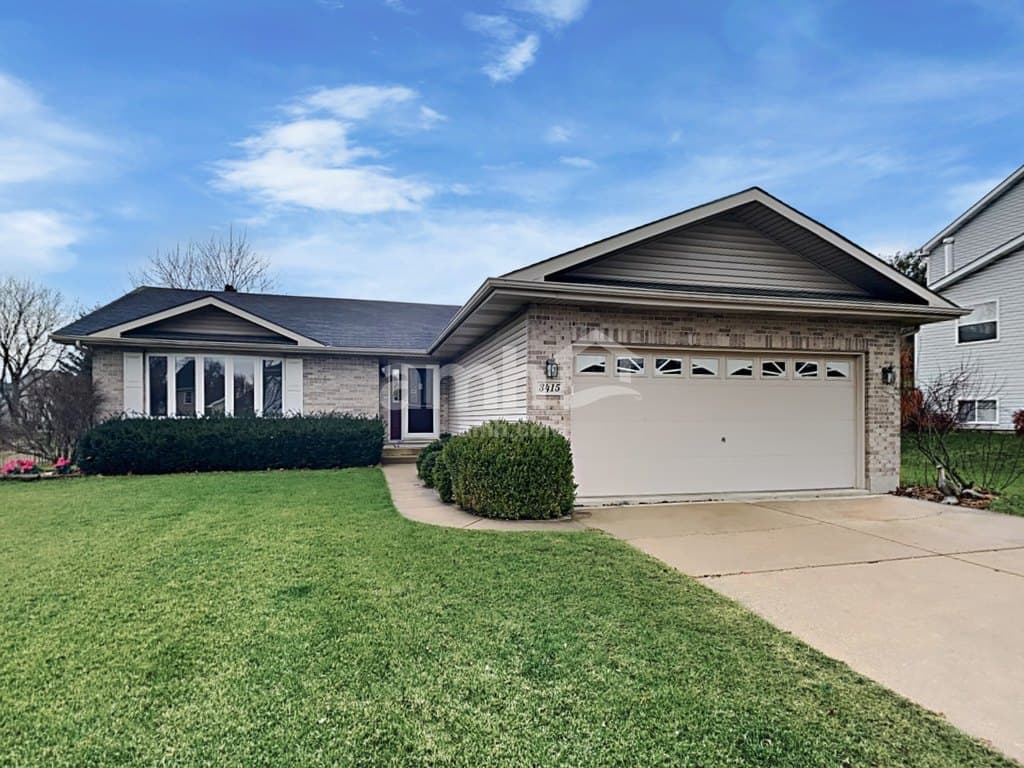 3415 Turnberry Dr
