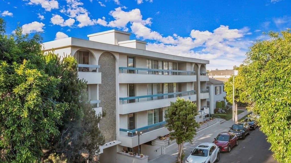 Wilshire Regency Apts.