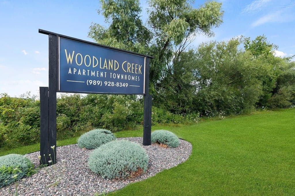 Woodland Creek Townhomes - Saginaw, MI