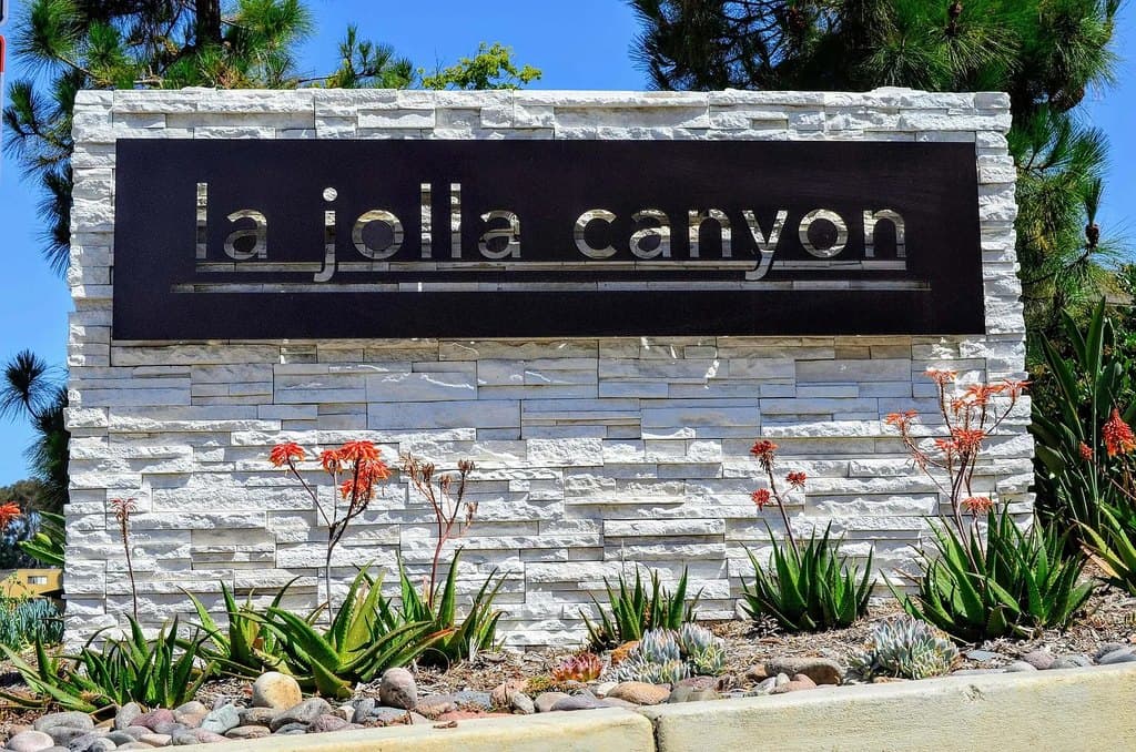 La Jolla Canyon Apartments