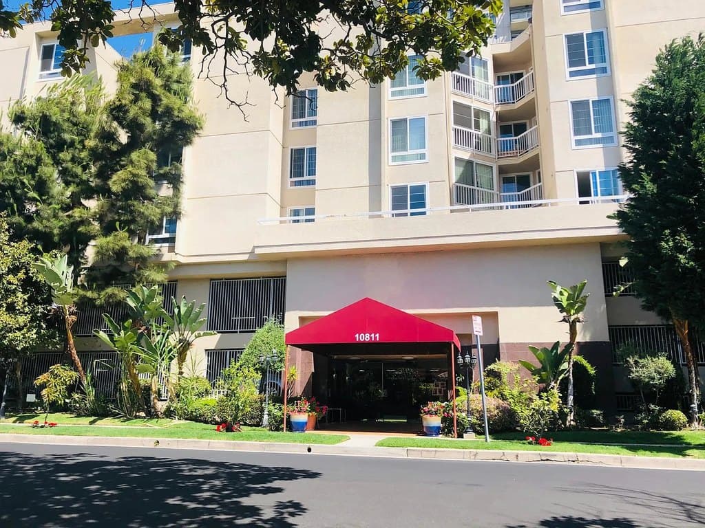 Wilshire Villa