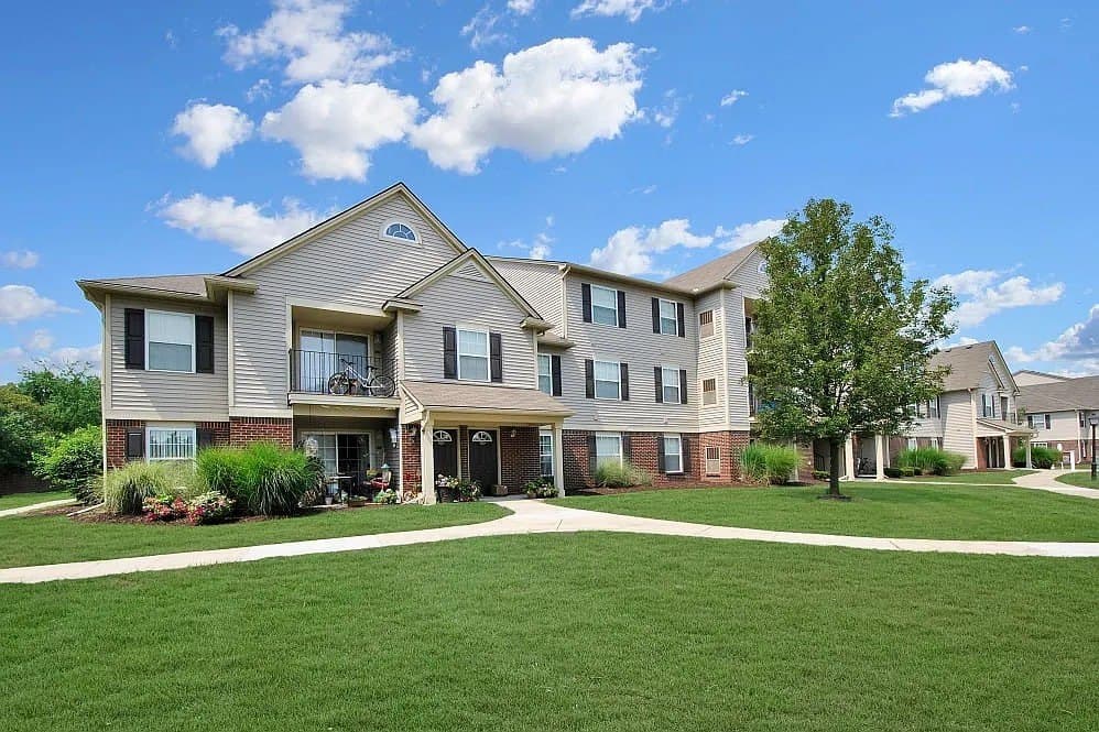 Stratford Place at Brownstown