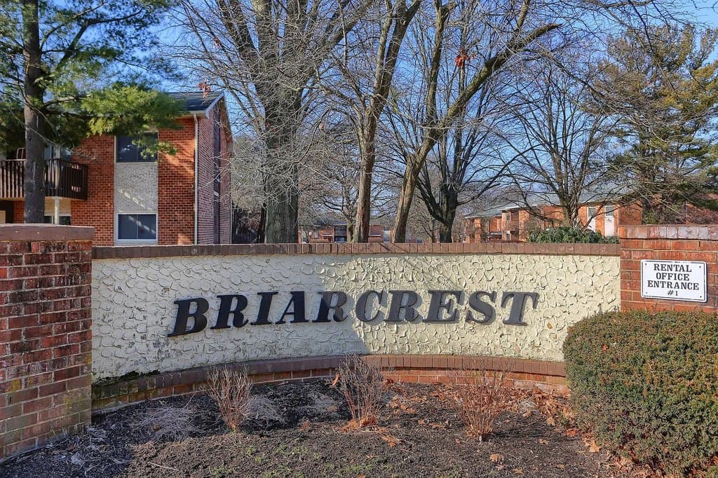 Briarcrest Gardens Townhomes & Apartments