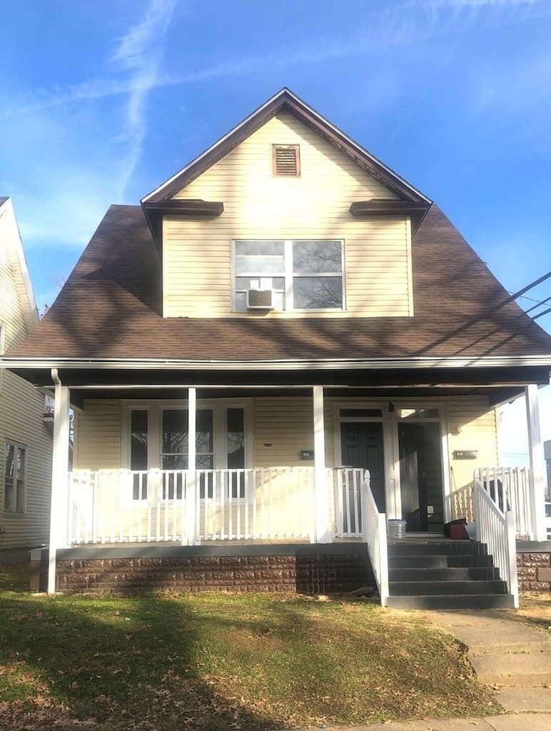 820 7th Street