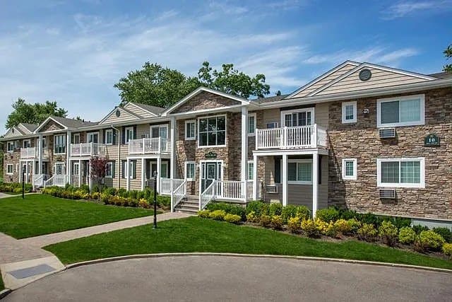 Fairfield Creekside At Patchogue Village