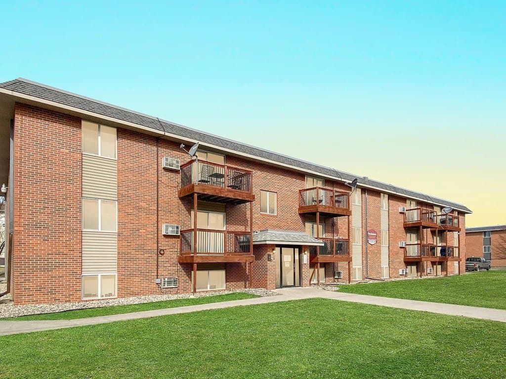 Silver Leaf - South Fargo