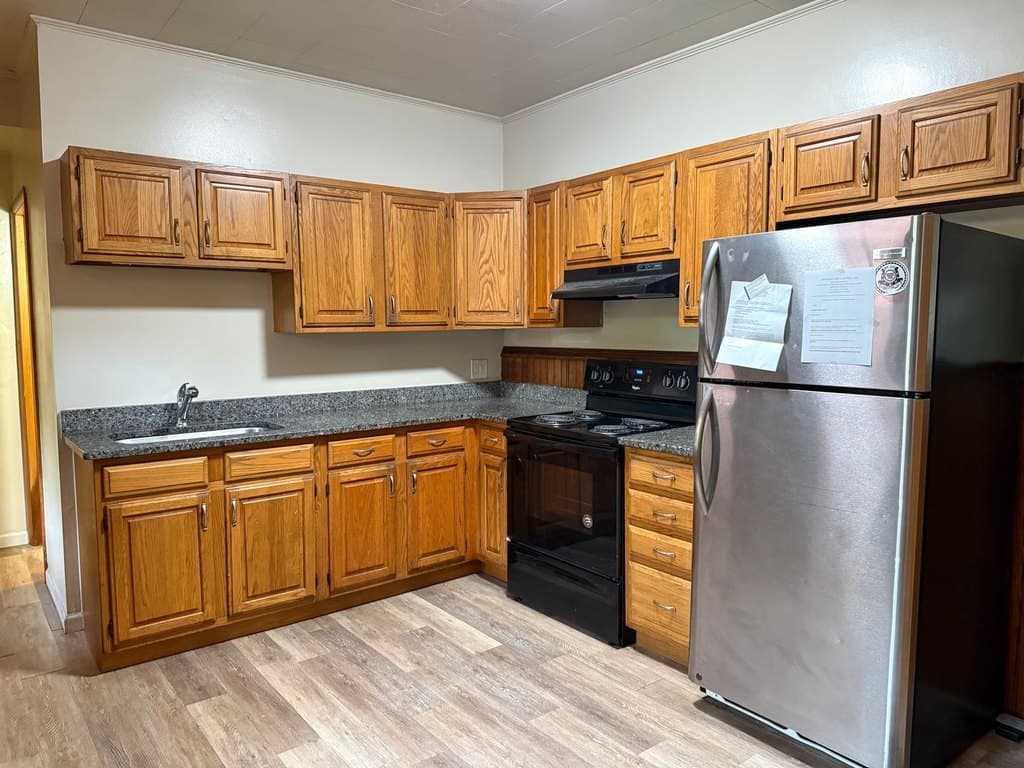 501-503 E. Chestnut St.