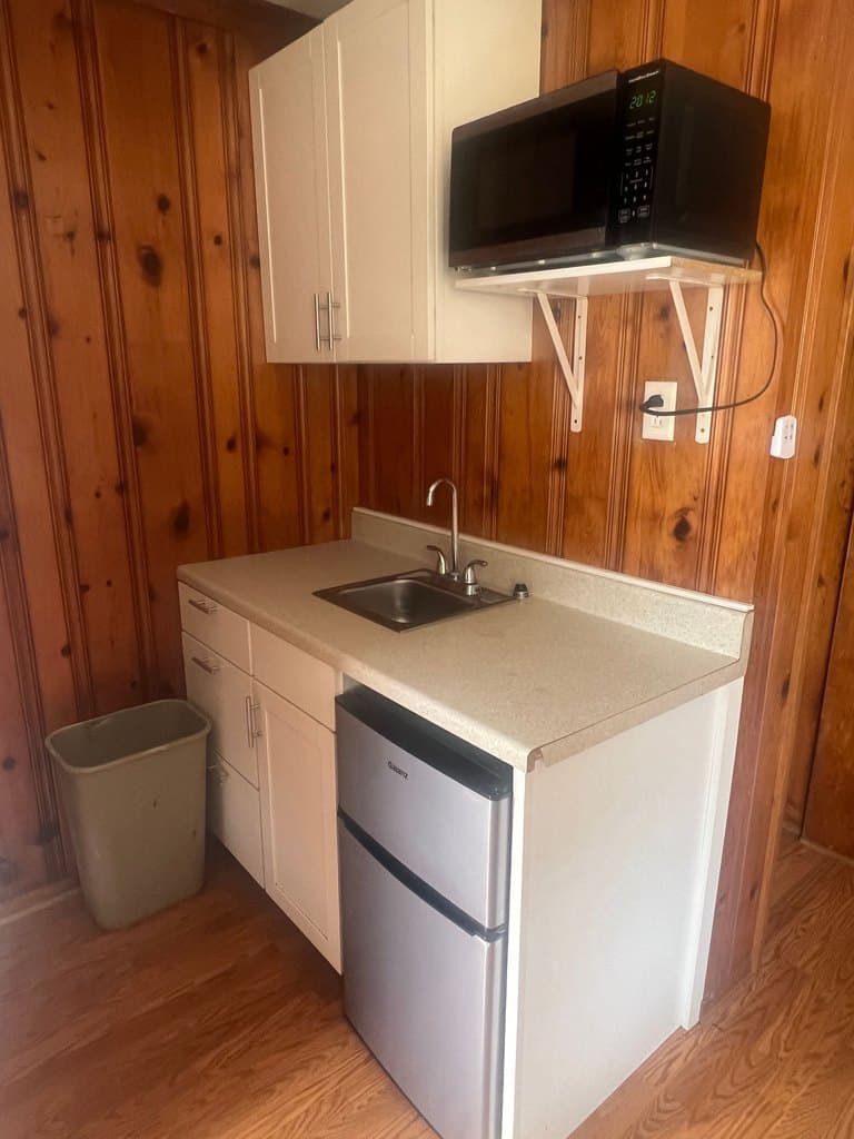 1100 First Ave Unit 6