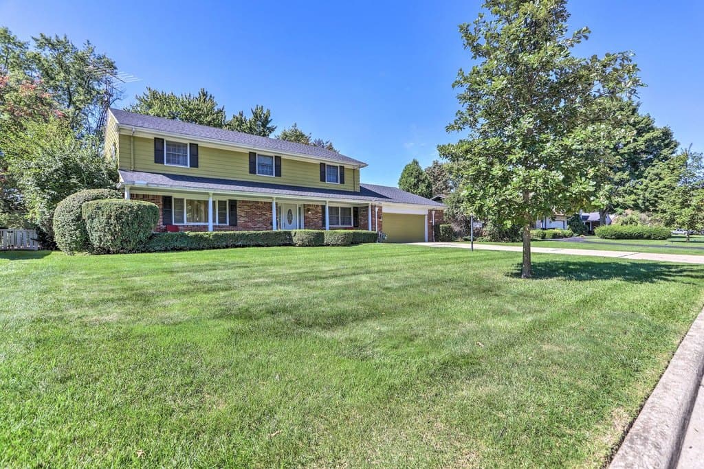1960 Pinelawn Dr