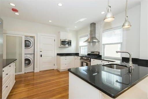 61 Marlboro St Apt 2