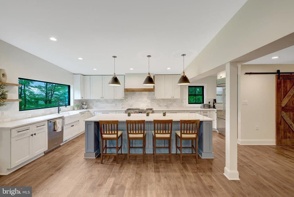 10904 Belgravia Ct