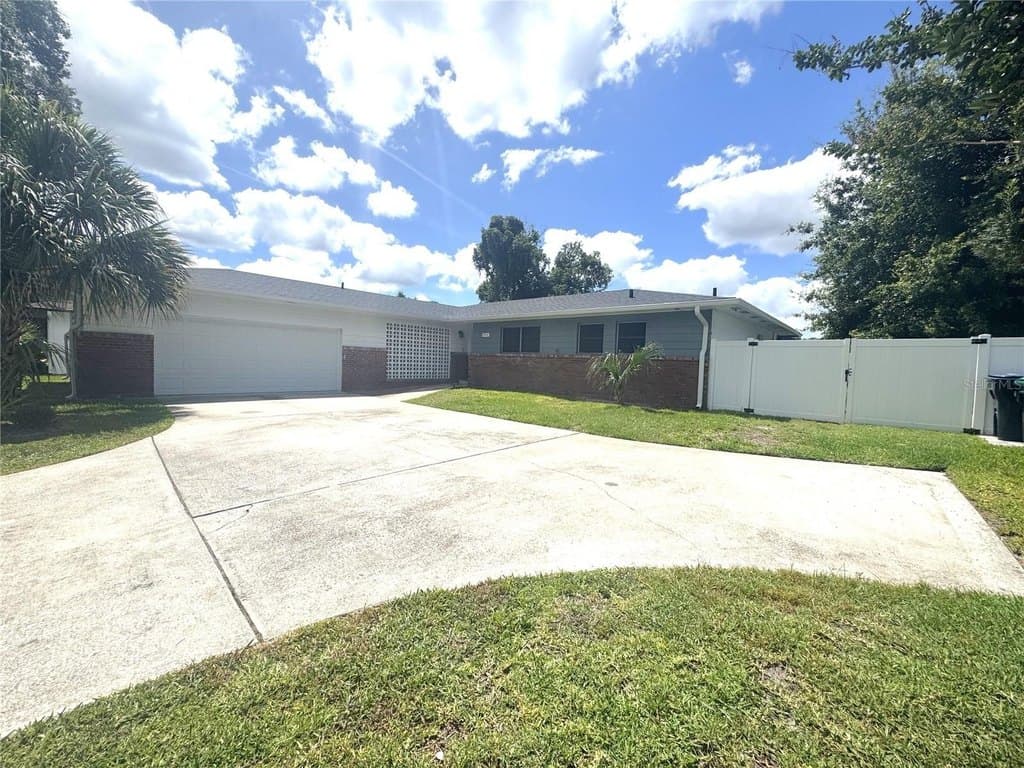 2924 Raeford Rd