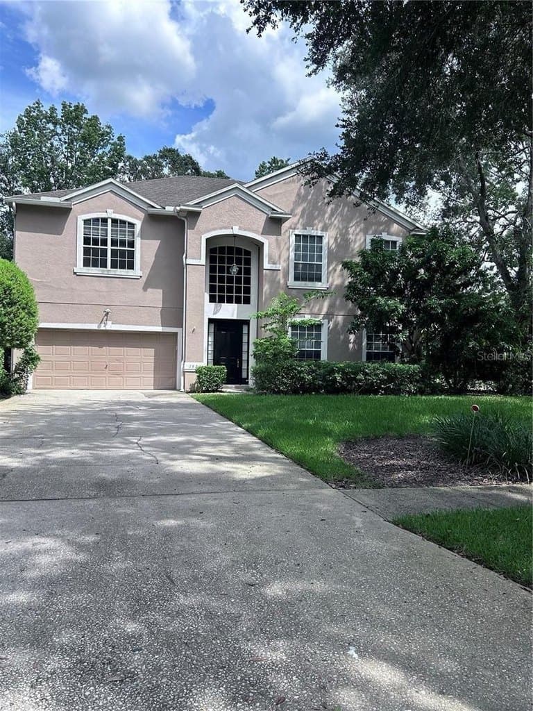 1531 McCrea Dr