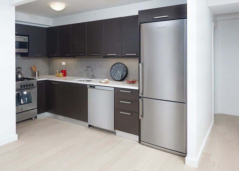 222 E 39th St Apt 19G