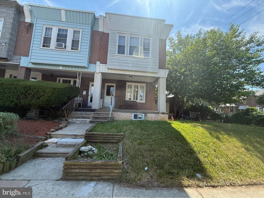 300 Devereaux Ave