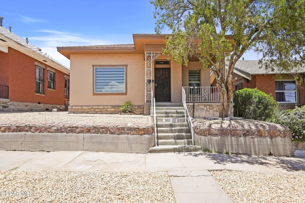 305 E River Ave