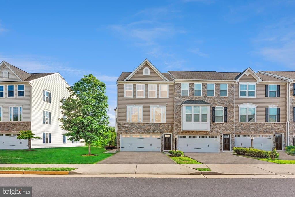 115 Hornbeam Dr