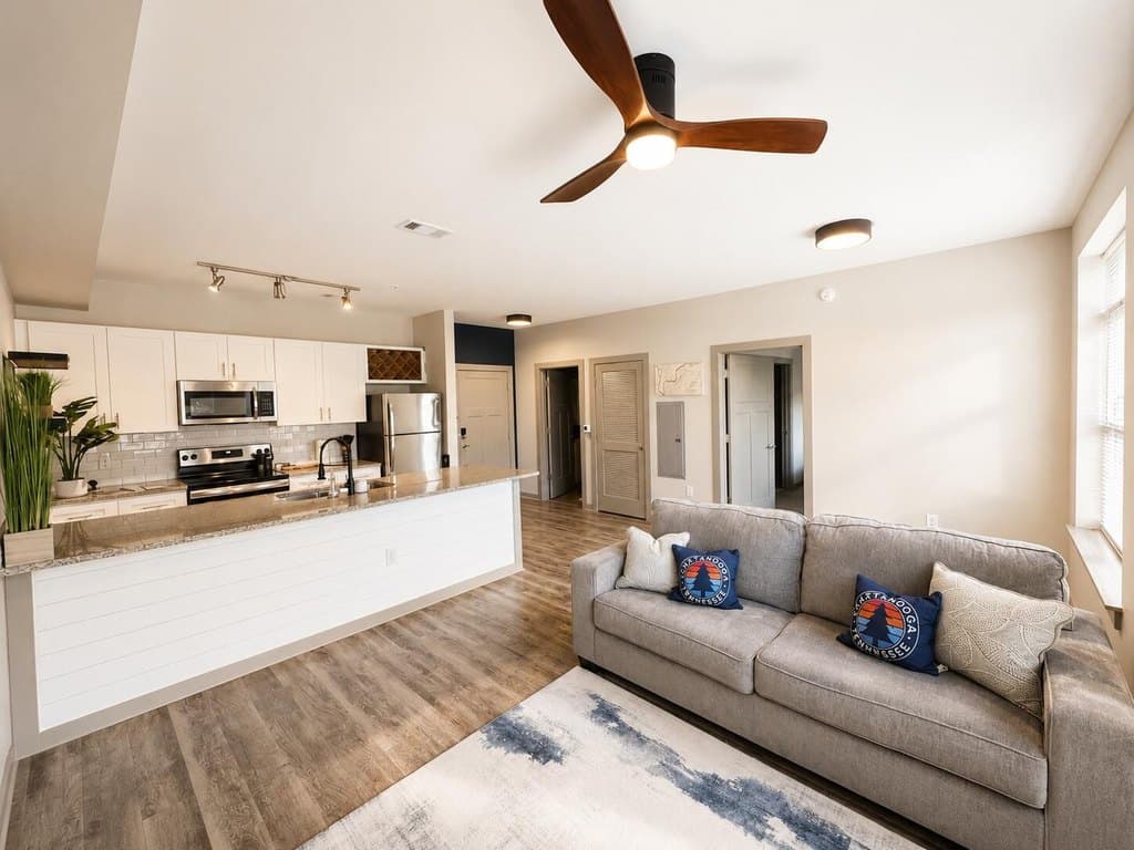 782 Riverfront Pkwy Apt 104
