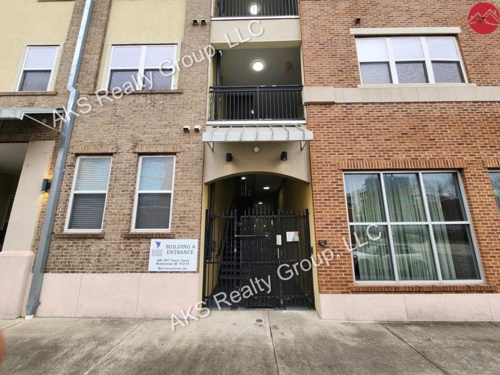 401 20th St S Apt 209