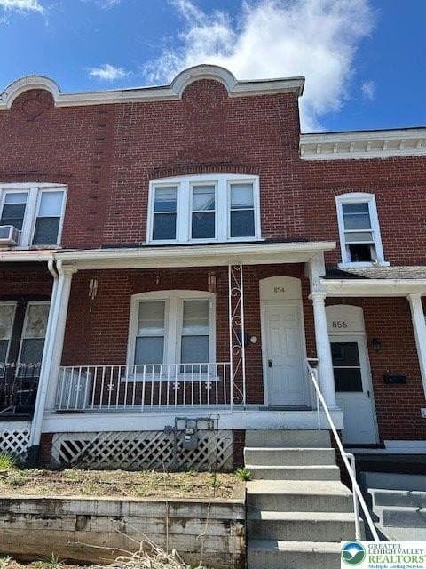 854 N Penn St