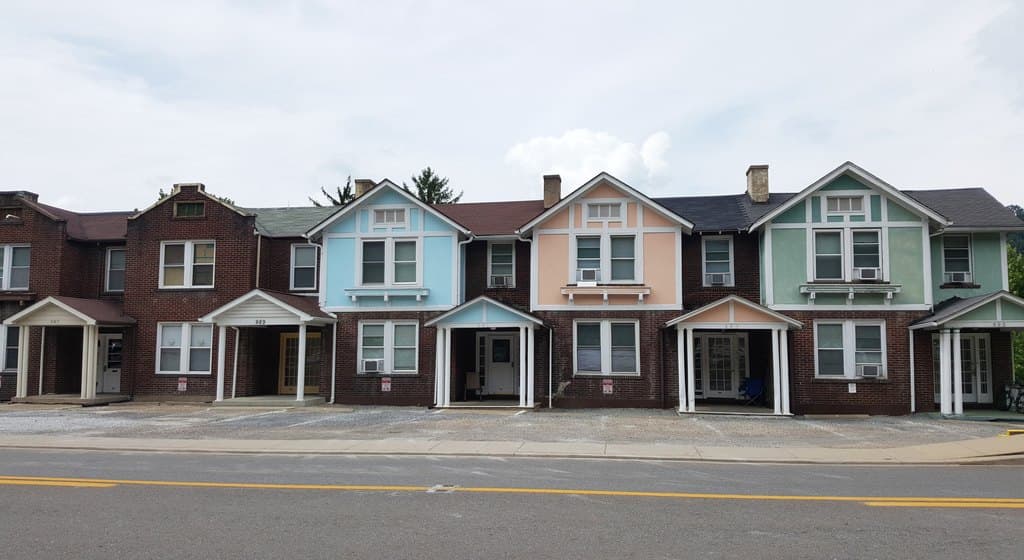 987 National Rd Apt 3