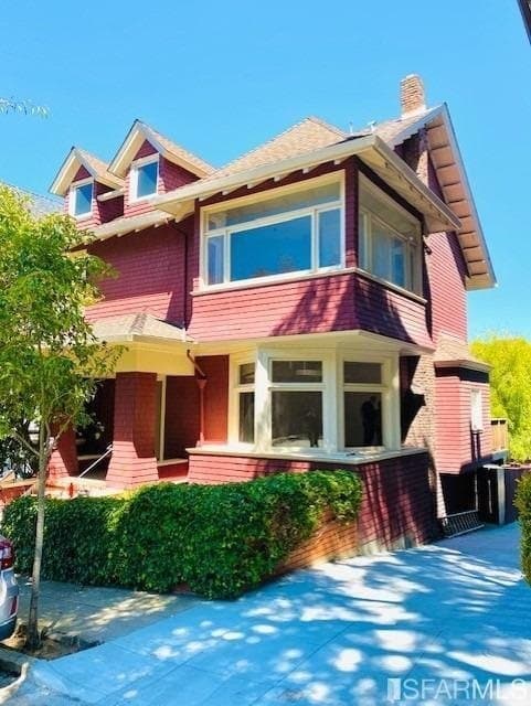 62 Woodland Ave